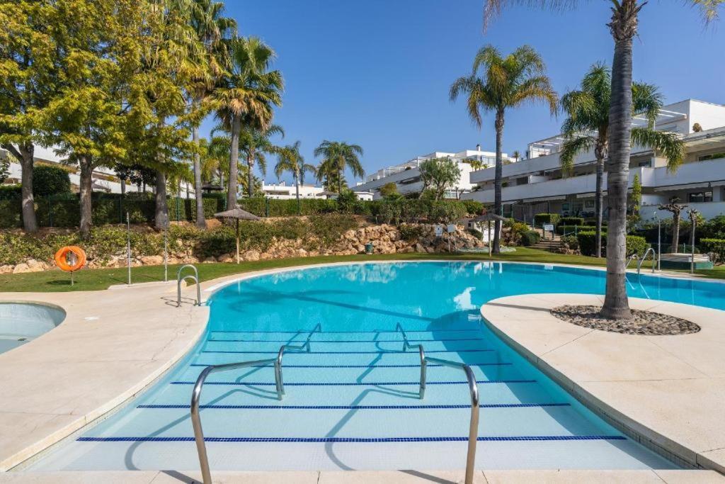 Great Apartment Near Banus 马尔韦利亚 外观 照片